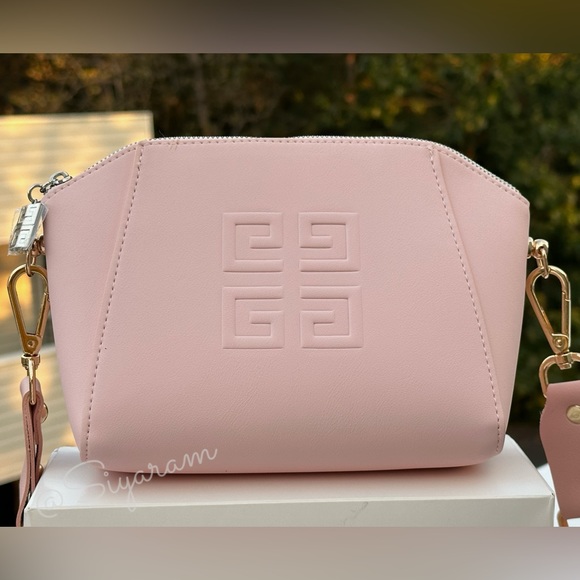 Givenchy Crossbody bag/ shoulder bag/ travel bag / cosmetic bag - Picture 1 of 10